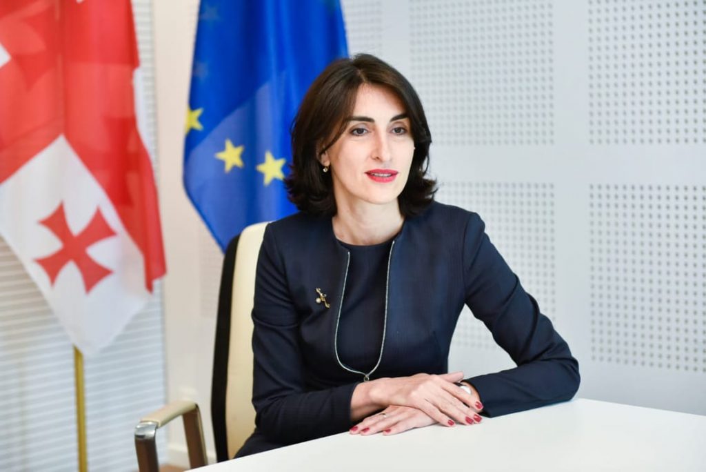 მაკა ბოჭორიშვილი უვიზო მიმოსვლის შეჩერებით მუქარაზე: არ ხდება არც ერთი შესაძლებლობის ხელიდან გაშვება, რომ ეს საკითხი გამოყენებული იყოს სწორედ პოლიტიკური სპეკულაციებისთვის და ერთგვარი, დაწერილი სცენარის ნაწილია, თუ როგორ შეიძლებოდა, მოეხდინათ გავლენა ქართულ საზოგადოებაზე