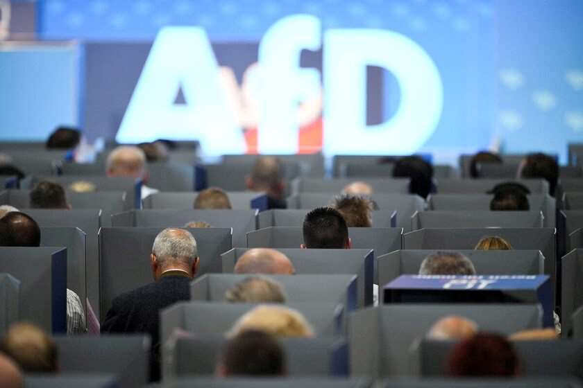 Deutsche Welle: YouGov-ის მიერ 16 ივნისს გამოქვეყნებული მონაცემებით, AfD-ის რეიტინგმა 29%-ს მიაღწია, მაშინ როცა კანცლერ ფრიდრიხ მერცის კონსერვატიულ ბლოკს გერმანელთა მხოლოდ 20% უჭერს მხარს