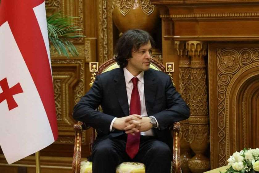 პრემიერი: ტაჯიკეთში უმაღლესი დონის პირველი ოფიციალური ვიზიტი ხორციელდება, ჩვენი ქვეყნები მჭიდროდ არიან დაკავშირებულნი ისტორიული ტრადიციებით, მეგობრობით. ჩვენი პასუხისმგებლობაა, მაქსიმუმი გავაკეთოთ პარტნიორობისა და თანამშრომლობის გასაძლიერებლად​
