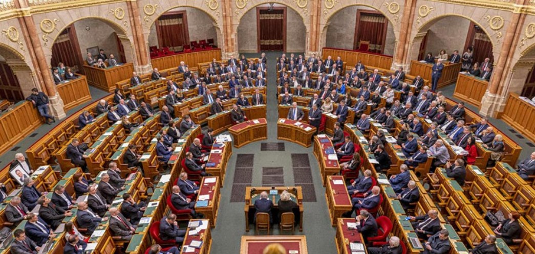 უნგრეთის პარლამენტში შეიტანეს კანონი, რომელიც სოციალისტური პერიოდის სახელმწიფო უშიშროების სამსახურის აგენტების დოსიეების გასაჯაროების ითვალისწინებს