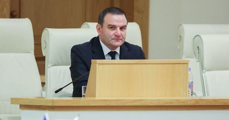 "აუდიტის სამსახურის მიერ გაცემული რეკომენდაციების შესრულების შედეგად, ბიუჯეტში დაბრუნდა ზედმეტად გადახდილი თანხები, მობილიზებულ იქნა დამატებითი შემოსავლები, ხოლო ზოგიერთ შემთხვევაში, დაიზოგა საბიუჯეტო რესურსები" - პარლამენტში გიორგი გაბიტაშვილს მოუსმინეს