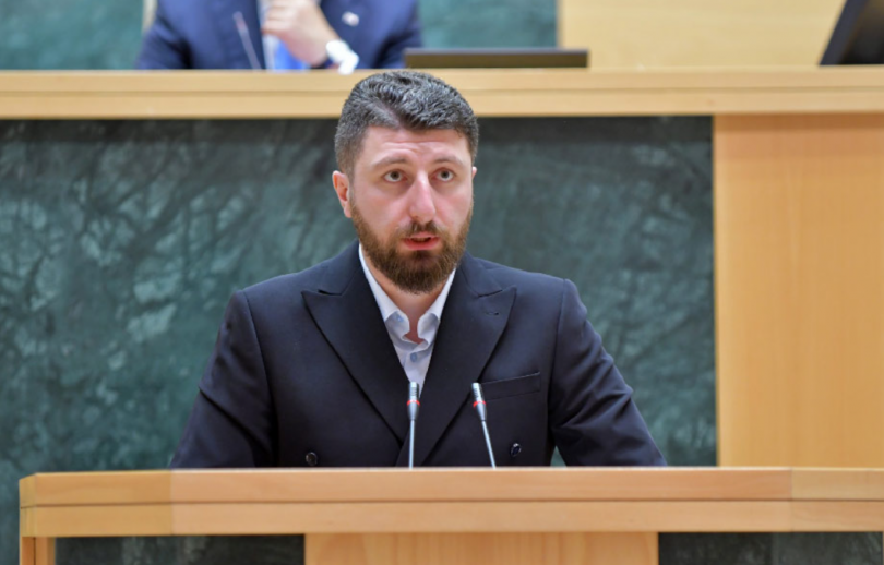 პარლამენტმა სიჩქარის გადაჭარბებისთვის დაწესებული ჯარიმების შემცირებას მხარი დაუჭირა