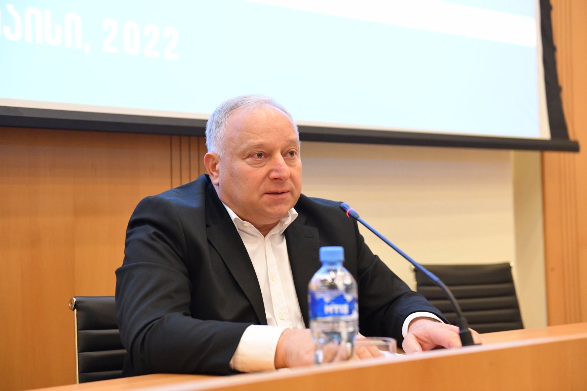 პაატა კვიჟინაძე: დღეს არ არის არცერთი ორგანიზაცია, რაც არ მოწმდება. აუდიტის სამსახურის მთელი დანიშნულება ეს არის, რომ რაღაც ხდება და რაღაც მიგნება იპოვეს. თუ არაფერი იპოვა, 43 მილიონს რატომ ვიხდით საერთოდ?!