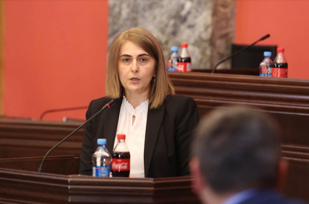 პარლამენტმა "საავტომობილო გზების შესახებ" კანონში ცვლილებები მიიღო