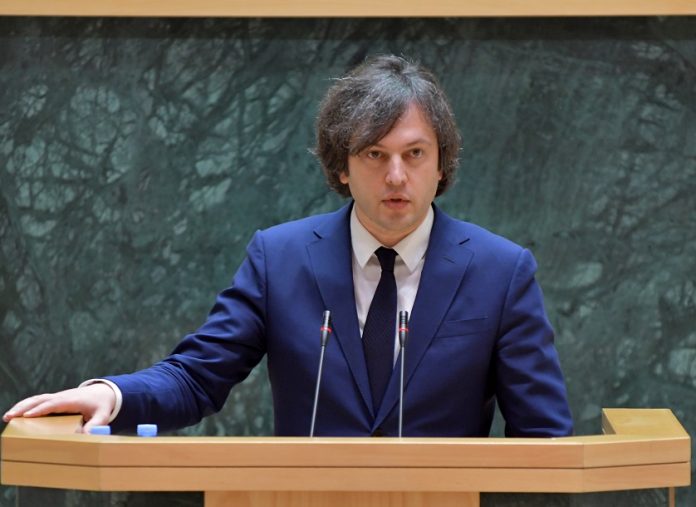 პრემიერი: 2024 წელს თუ იყო რკინიგზის წმინდა მოგება 68 მილიონი ლარი, 2025 წელს შეადგინა 145 მილიონი ლარი. 2026-28 წლებში დაგეგმილია 50 ახალი ლოკომოტივის და 1500 ახალი ვაგონის შესყიდვა