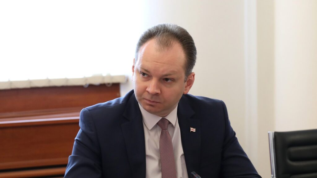 თორნიკე ჭეიშვილი ევროსტრუქტურების რეზოლუციებზე: საზოგადოება ამ კუთხით ძალიან კარგად არის შეიარაღებული, პირველ ყოვლისა, სიმართლით, რომ იცოდეს, რეალურად რასთან გვაქვს საქმე და რა მიზნებს ემსახურება ასეთი ყალბ ნარატივზე დაფუძნებული დოკუმენტები თუ განცხადებები