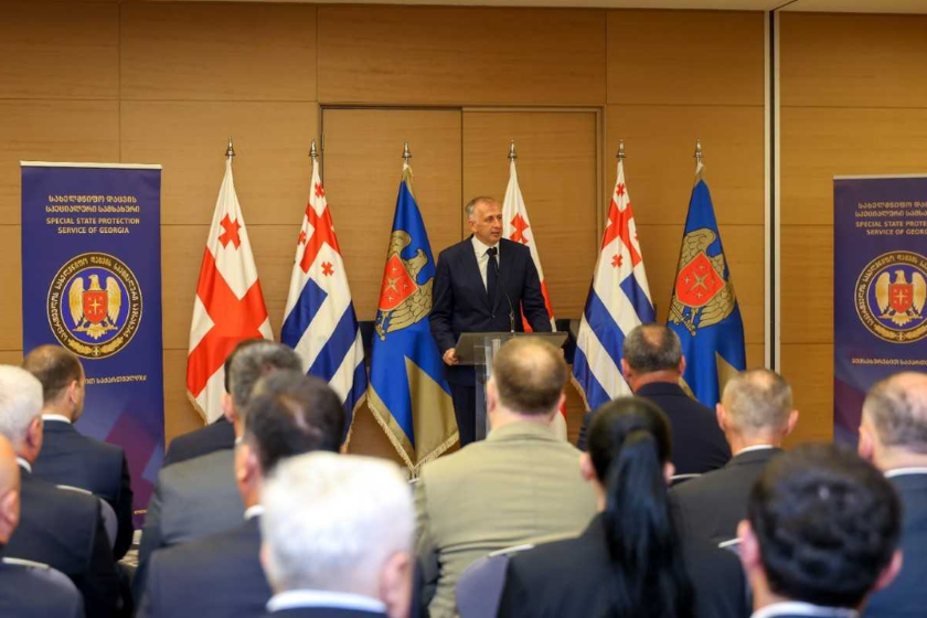 აჭარის მთავრობის თავმჯდომარე ზურაბ პატარაძემ სახელმწიფო დაცვის სპეციალური სამსახურის თანამშრომლებს პროფესიული დღე მიულოცა