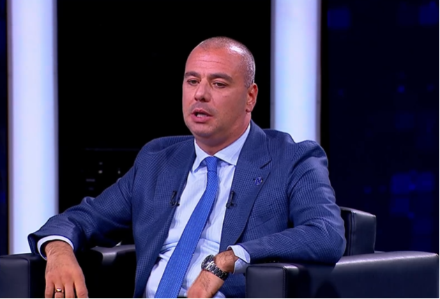 ლევან მაჭავარიანი: რაც შეეხება გუშინდელ ინციდენტს, მინდა ვისარგებლო შემთხვევით და საზოგადოებას ბოდიში მოვუხადო. ეს ძალიან უსიამოვნო იყო, თუმცა პოლიტიკური პარტია, რომელიც მოწადინებულია მხოლოდ იმაზე, რომ შინაარსზე არ ილაპარაკოს და პირადი შეურაცხყოფები გაყენოს, ძალიან რთულია ამ ყველაფრის მოთმენა