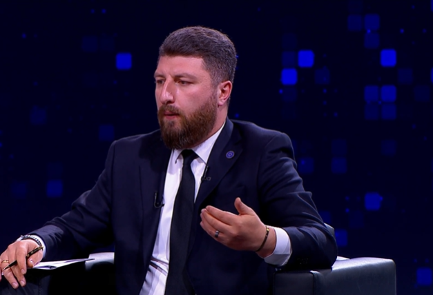 არჩილ გორდულაძე პარლამენტში მომხდარ ინციდენტზე: ბოდიშს ვუხდი საზოგადოებას - ეს არ გვჩვევია არც მე და ჩვენი გუნდის არცერთ წევრს, ეს არ არის ჩვენთვის დამახასიათებელი და კიდევ ერთხელ ბოდიში ყველასთან