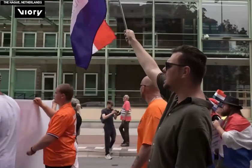 ჰააგაში ნიდერლანდების ხელისუფლების საიმიგრაციო პოლიტიკა და უკრაინის მხარდაჭერა გააპროტესტეს