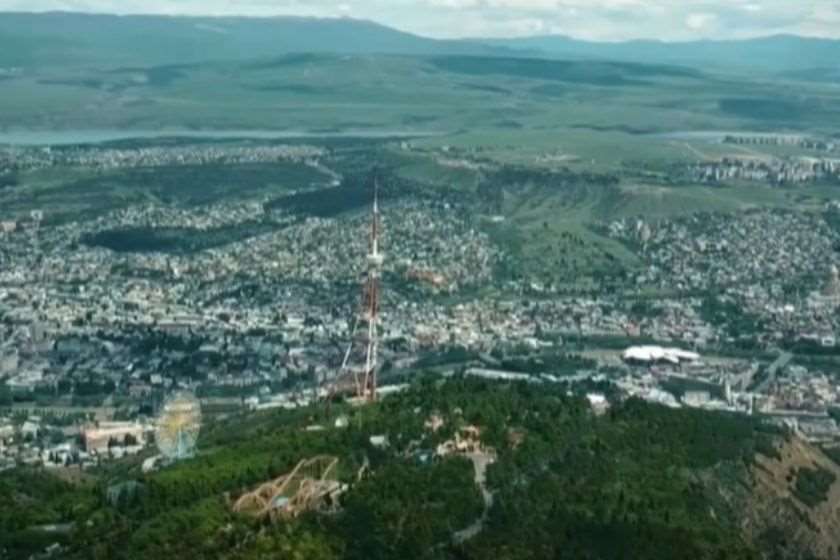 "თბილისის ურბანული ტყე" -  ფონდ "ქართუს" დაფინანსებული მასშტაბური რეკრეაციული პროექტის ფაგრლებში დაირგო 700 000-მდე ნერგი, განახლდა 45 კმ-მდე საფეხმავლო და ველობილიკი