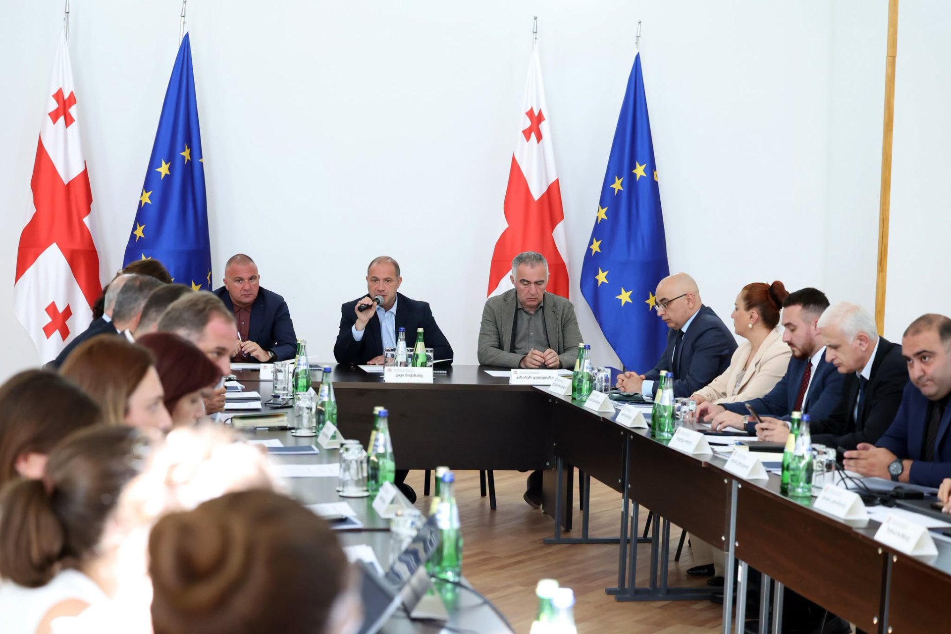 სკოლების მშენებლობისა და რეაბილიტაციის პროცესების კოორდინაციის მიზნით უწყებათაშორისი კომისიის მორიგი სხდომა გაიმართა