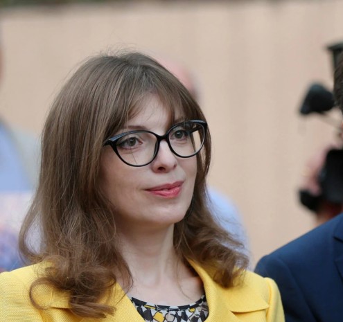 ეკატერინა ივანიშვილის მიმართვა შვილმოკლულ დედას, ეკა კუპატაძეს: მთელი გულით თანაგიგრძნობთ და ვიზიარებ თქვენს უმძიმეს ტრაგედიას. დარწმუნებული ვარ, შესაბამისი სახელმწიფო უწყებები საქმეს სრულყოფილად გამოიძიებენ. როგორც დედა-დედას, როგორც ქალი-ქალს, გისურვებთ სულიერ სიმტკიცეს, ძალას და სიმშვიდეს