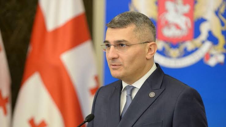მამუკა მდინარაძე: შესაბამისი უწყებები მოახდენენ არამხოლოდ იმ საქმეების მონიტორინგს, რომელიც უკვე წარსულია, არამედ განახორციელებენ მონიტორინგს რეალურ დროში, სახელმწიფო აუდიტის სამსახურში უკვე დაინერგა რეალურ დროში ტენდერების და სახელმწიფო შესყიდვების მონიტორინგის პრაქტიკა, 2026 წელს აუდიტის სამსახურს დაგეგმილი აქვს ასამდე უწყების და ორგანიზაციის შესწავლა ცენტრალურ, ავტონომიურ და ადგილობრივ დონეზე