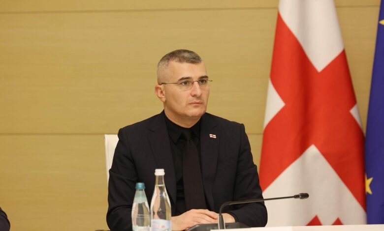 მამუკა მდინარაძე: აგენტურული დავალებების შესრულებაში ერთ-ერთი ყველაზე წარჩინებული იყო მიხეილ სააკაშვილი- სინამდვილეში, საქმე გვაქვს ძალების მოსინჯვასთან, პატრონებთან გაპრანჭვასთან და აგენტურული ძალაუფლების გადანაწილებასთან