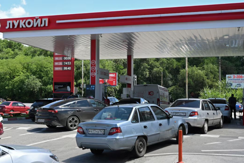 Reuters: რუსეთი საწვავის დეფიციტის გამო ინდოეთიდან ბენზინის იმპორტს იწყებს