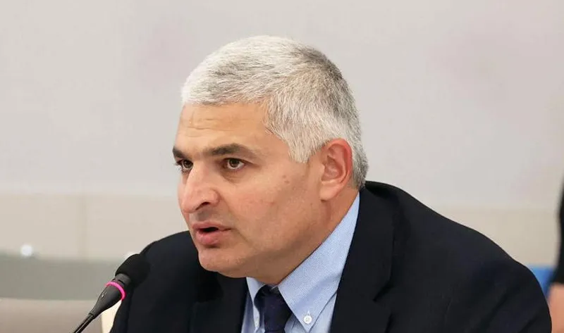 გიორგი სოსიაშვილი: არანაირი ალიანსები არ არსებობს, არსებობს აგენტთა კრებული. ეს აგენტთა კრებული ერთ დროს გარე ძალების მეშვეობით და მათი ხელდასხმით განაგებდა ქვეყანას