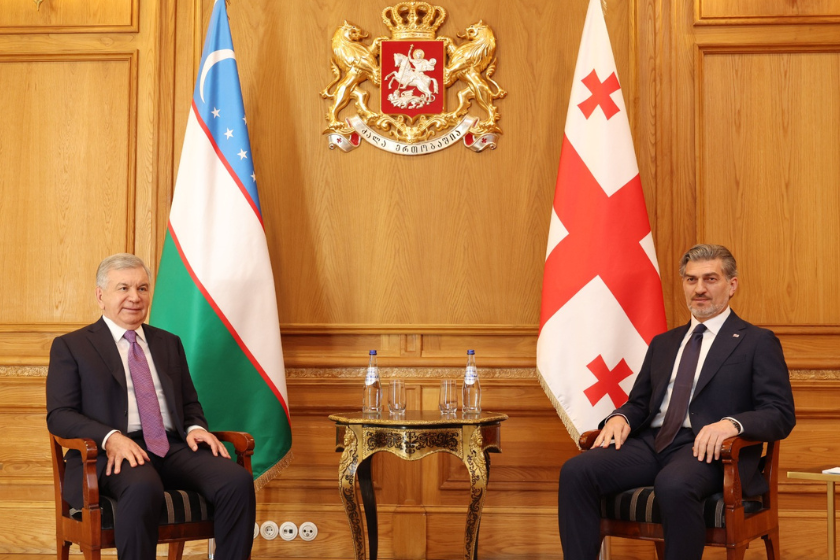 საქართველოს პრეზიდენტმა, მიხეილ ყაველაშვილმა უზბეკეთის რესპუბლიკის პრეზიდენტთან, შავკატ მირზიოევთან პირისპირ შეხვედრა გამართა