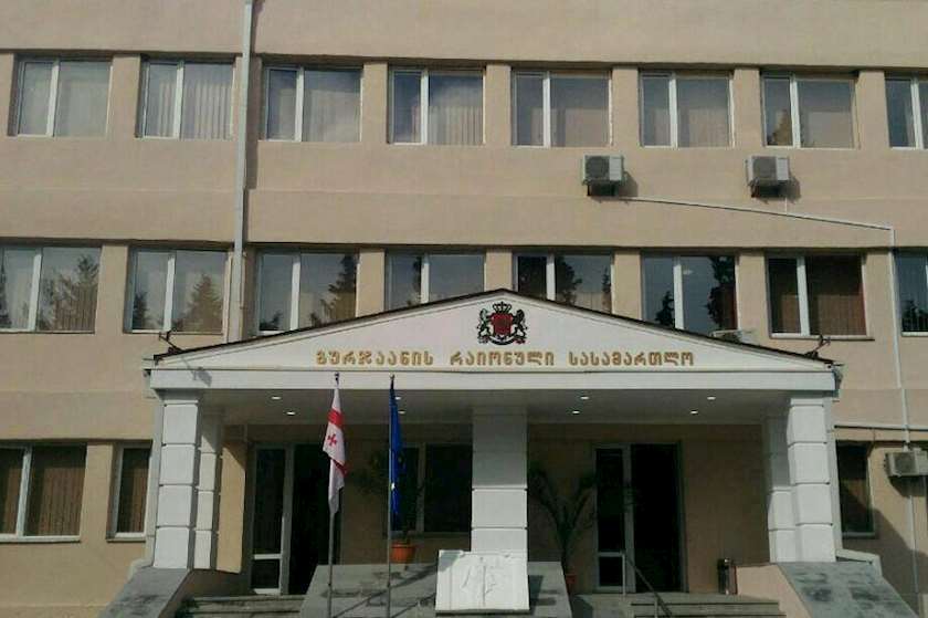 სოციალურ ქსელში შეურაცხმყოფელი კომენტარისთვის გურჯაანის რაიონულმა სასამართლომ მოქალაქე ნოდარ სოლომნიშვილს 200-ლარიანი ჯარიმა დააკისრა