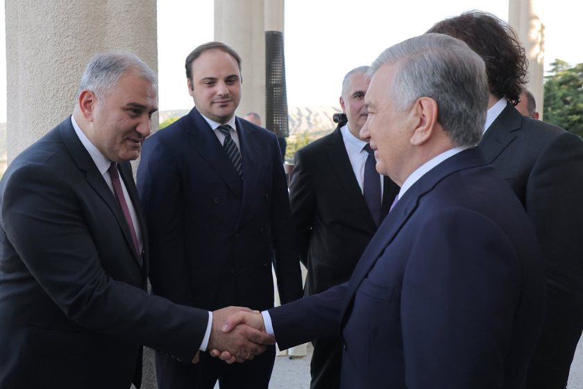 მიხეილ სარჯველაძე: უაღრესად მნიშვნელოვანი თანამშრომლობის დოკუმენტებს მოეწერა ხელი საქართველოსა და უზბეკეთის შესაბამის უწყებებს შორის. მე ვფიქრობ, რომ ეს არის მართლაც არაჩვეულებრივი შესაძლებლობა საქართველოსთვისაც და იმავდროულად უზბეკეთისთვისაც