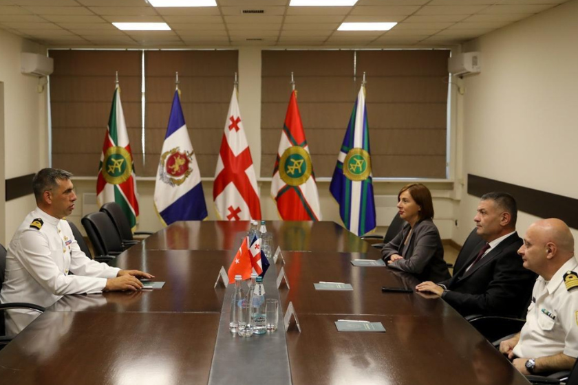 საქართველოს სასაზღვრო პოლიციის უფროსმა ნატო-საქართველოს არსებითი პაკეტის ძირითადი ჯგუფის უფროსის მოადგილესთან გამოსამშვიდობებელი შეხვედრა გამართა