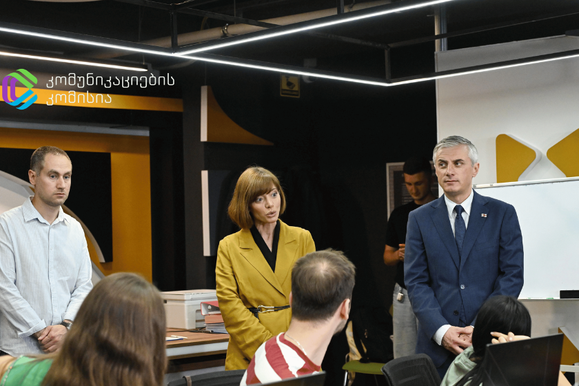 „გარემოსდაცვითი ჟურნალისტიკა მდგრადი მომავლისთვის“ – ComCom-მა და გარემოსდაცვითი ინფორმაციისა და განათლების ცენტრმა პროექტი დაიწყეს