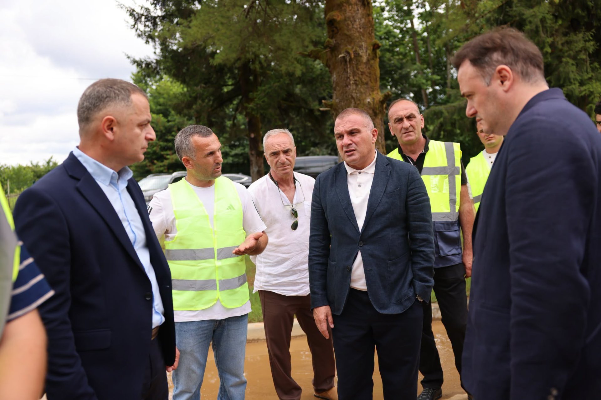 ინფრასტრუქტურის მინისტრი ქალაქ წალენჯიხის №5 საჯარო სკოლის დასრულების ეტაპზე მიმდინარე სამუშაოებს გაეცნო