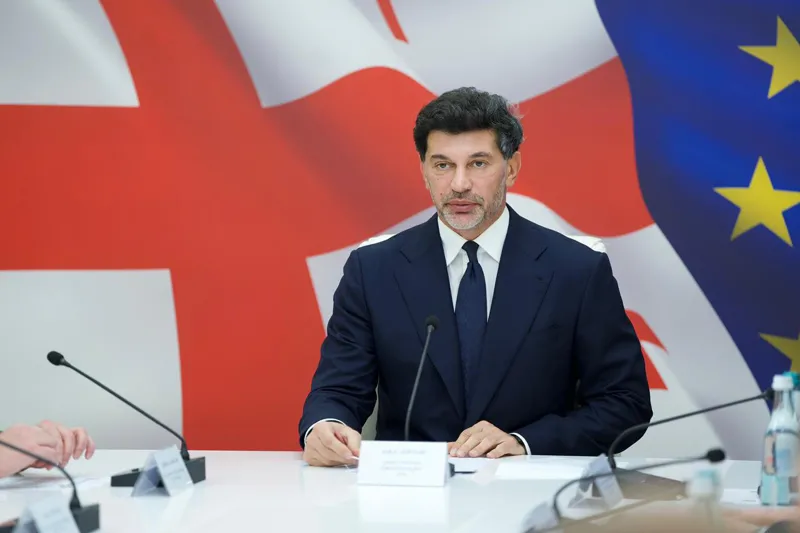 კახა კალაძე – ინტენსიური ნალექის დროს დაიტბორა რამდენიმე ქუჩა, გარკვეული პრობლემები შეიქმნა ინფრასტრუქტურის მიმართულებით, ყველაფერი მოწესრიგდება და ყველა პრობლემა აღმოიფხვრება