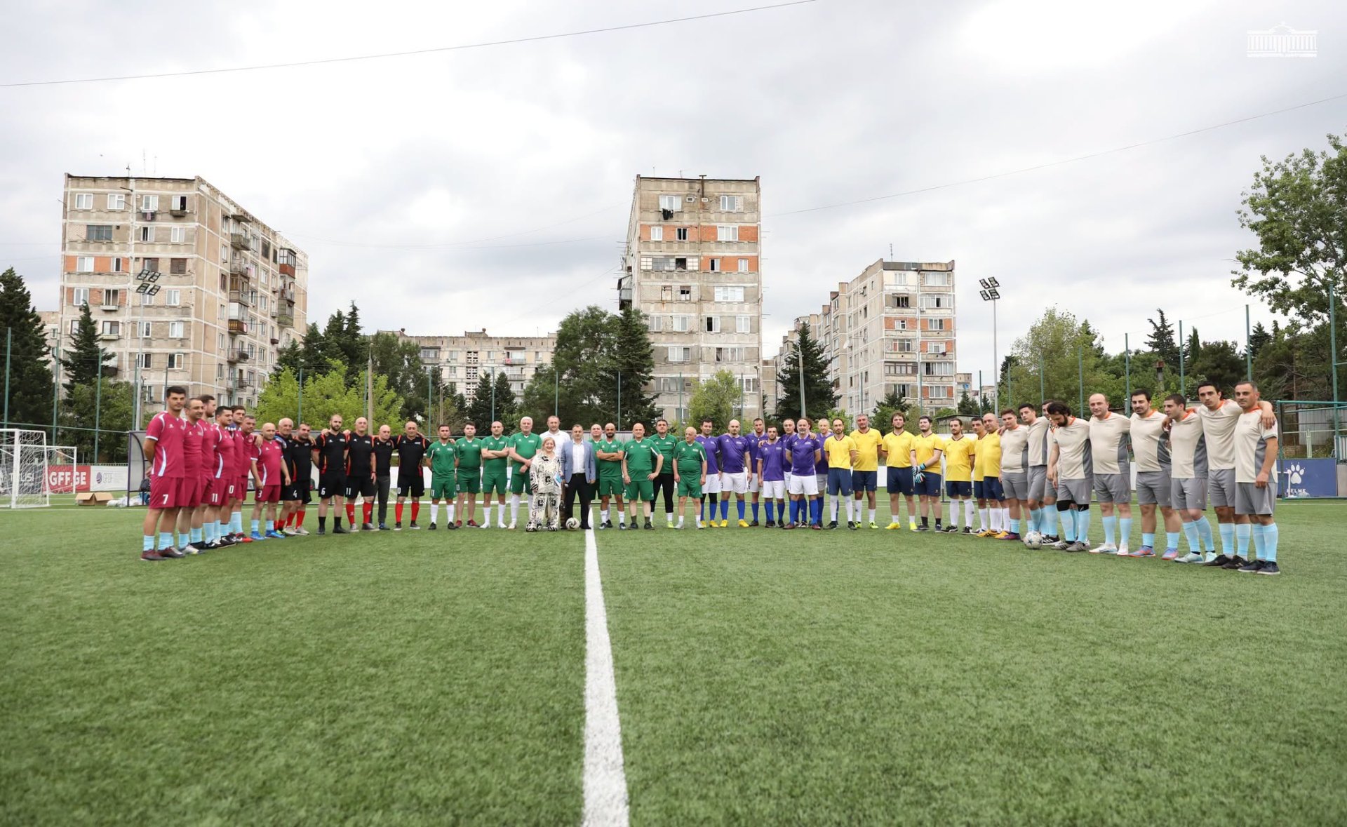საქართველოს პარლამენტის აპარატის ეგიდით სპორტული ტურნირები დაიწყო