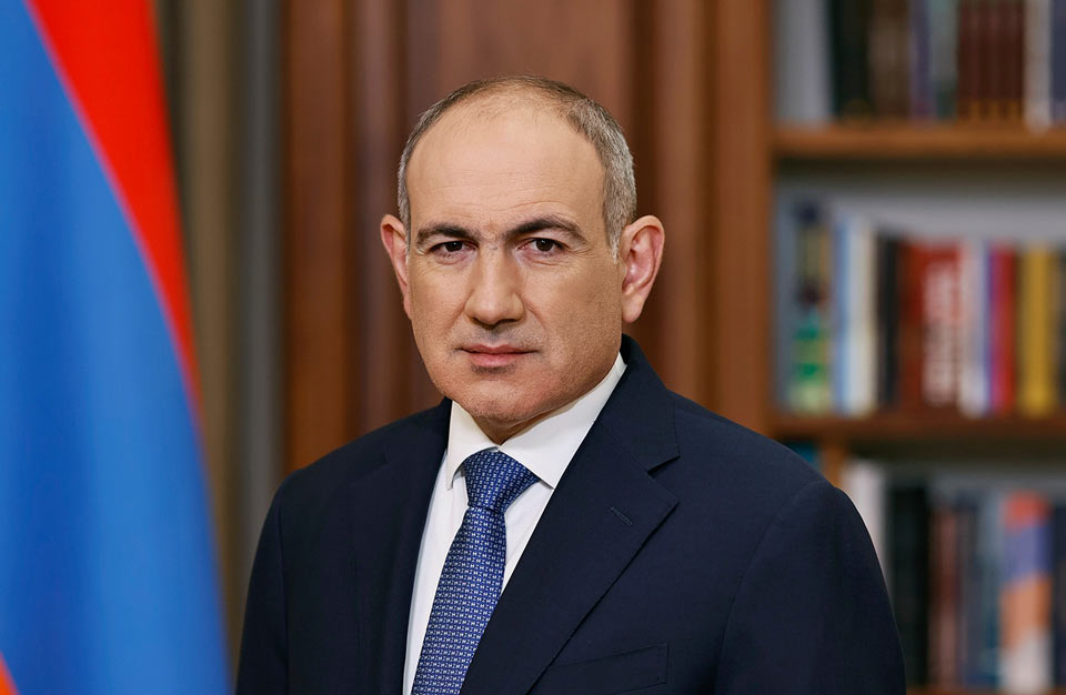 ბაქოში აცხადებენ, რომ სამშვიდობო ხელშეკრულებას სომხეთის კონსტიტუციაში ტერიტორიული პრეტენზიების მოგვარების შემდეგ გააფორმებენ, ფაშინიანის თქმით კი, კონსტიტუციის პროექტი წლის ბოლომდე გამოქვეყნდება