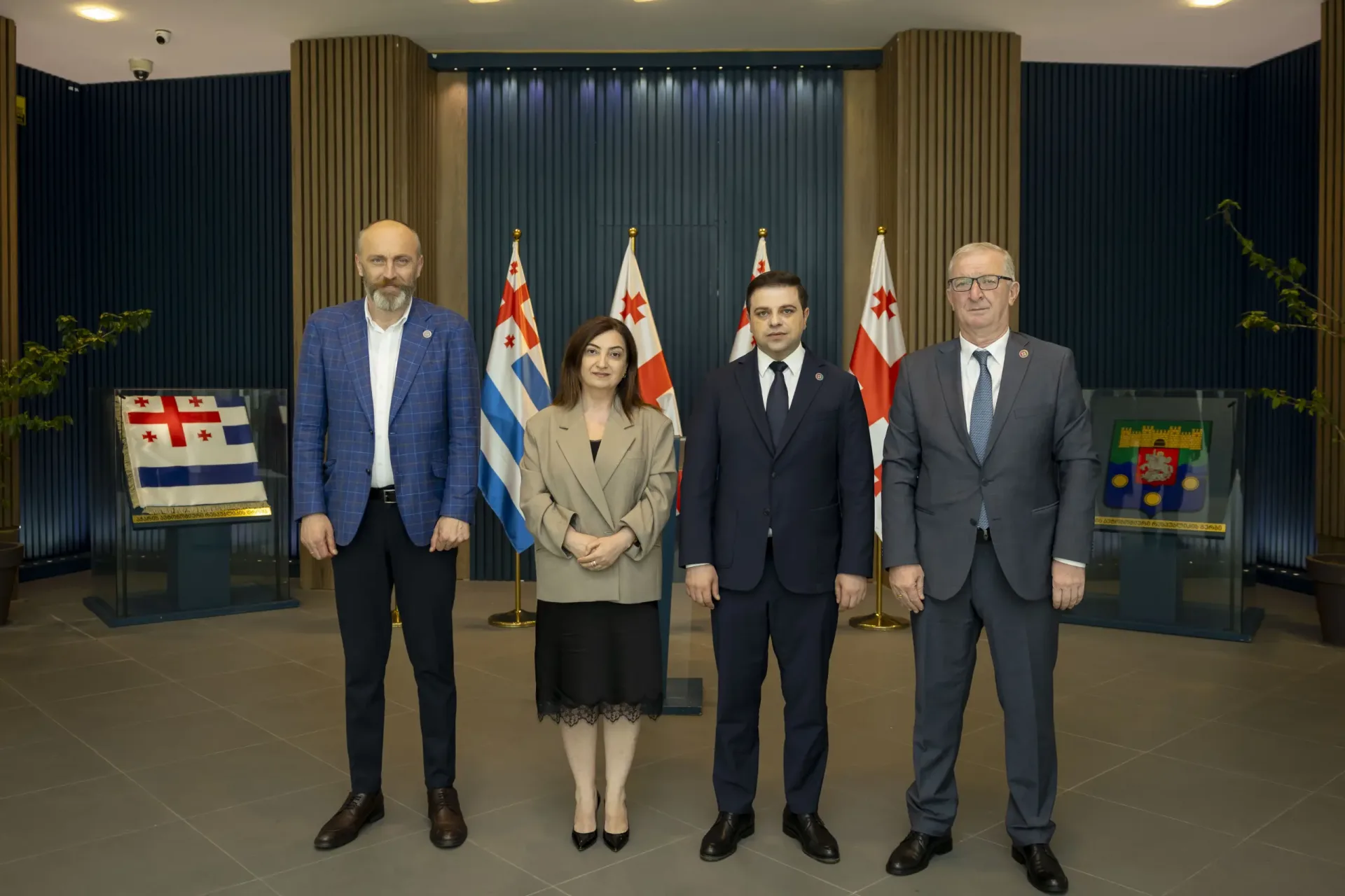 ცოტნე ანანიძემ, სომხეთის რესპუბლიკის გენერალურ კონსულს ქალაქ ბათუმში - ნარინე მათოსიანს უმასპინძლა
