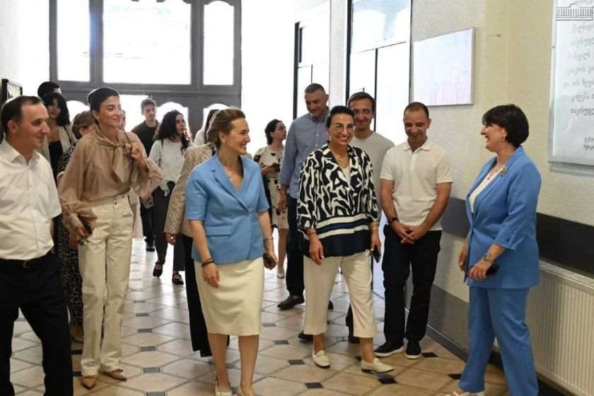 პარლამენტის წევრებმა ბათუმში საგამოცდო ცენტრი დაათვალიერეს