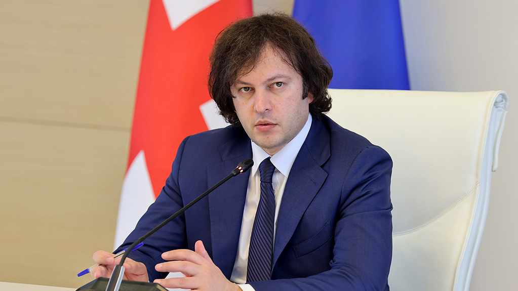 პრემიერი: კასრების იმედზე რომ დაიწყეს ომი, იმიტომ დაამთავრეს ორ დღეში მარცხით 2008 წელს, ყველამ იცის, რომ ათი ათასობით ფაილი, კომპაქტ-დისკი და სხვა ტიპის მასალა იყო შენახული კასრებში, რომელიც ასახავდა ადამიანების პირად ცხოვრებას და წამების სხვადასხვა ფორმას, როდესაც უტიფრად ცდილობ ამ ყველაფრის გამართლებას, ამას ახსნა ვერ ექნება