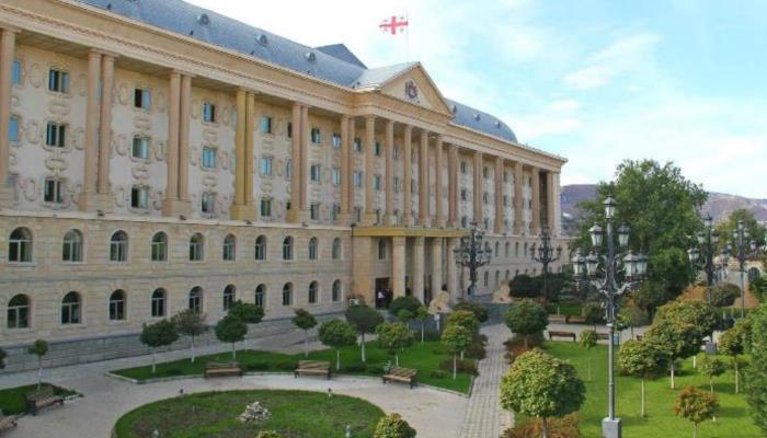 თბილისის საქალაქო სასამართლოში ე.წ. საბოტაჟის საქმეზე ბრალდებული რვა პოლიტიკოსის სასამართლო პროცესი მიმდინარეობს