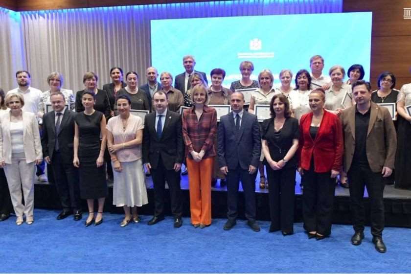 გიორგი ჩაკვეტაძე ინტეგრირებული პროფესიული საგანმანათლებლო პროგრამების პირველ კურსდამთავრებულთა გამოსაშვებ ღონისძიებაზე სიტყვით გამოვიდა