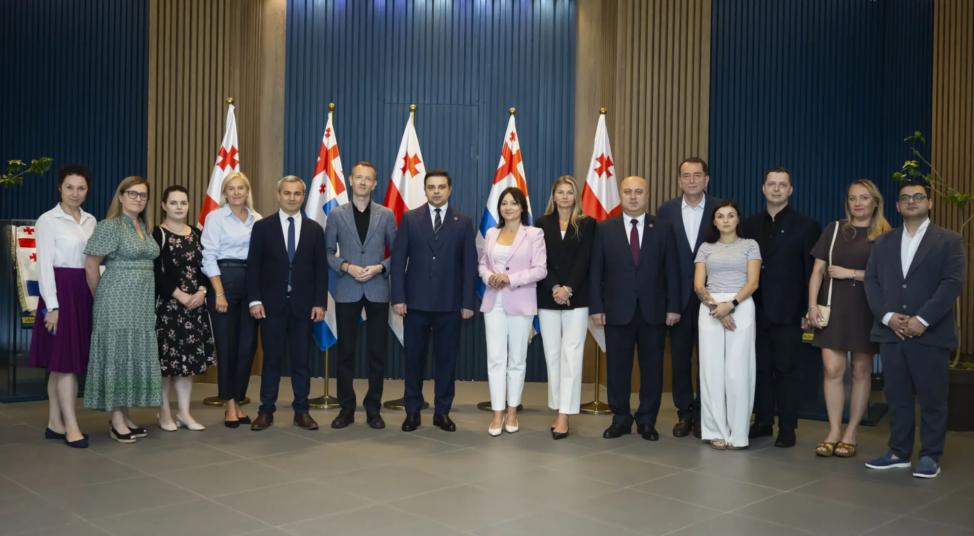 აჭარის უმაღლესი საბჭოს თავმჯდომარემ, ცოტნე ანანიძემ, პოლონეთის ქვემო სილეზიის დელეგაციას უმასპინძლა