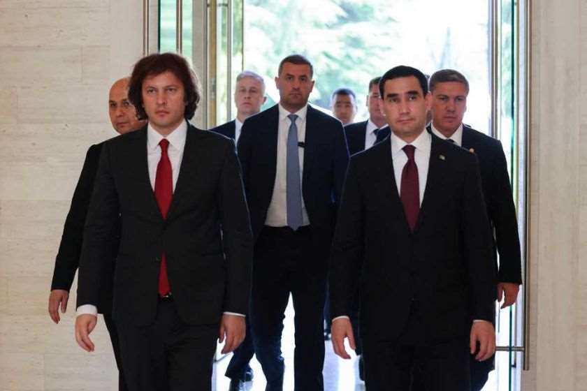 საქართველოს პრემიერ-მინისტრმა თურქმენეთის პრეზიდენტი თბილისის საერთაშორისო აეროპორტში გააცილა