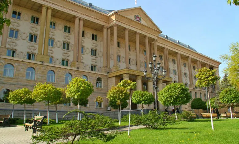 დეკანოზ ანდრია ჯაღმაიძის შეურაცხყოფის საქმეზე, მოქალაქე თამაზ კვანტიძეს 1500 ლარიანი ჯარიმა დაეკისრა