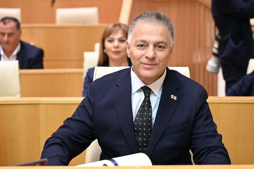 ზაალ მიქელაძე: „ერთად ვიაროთ მეტად უსაფრთხო, აყვავებული და მშვიდობიანი მომავლისკენ“ - ტრამპის უმთავრესი გზავნილია საქართველოს ხელისუფალის მიმართ. დიახ, ის არ ყოფს კანონიერად არჩეულ მთავრობას და ხალხს ერთმანეთისგან