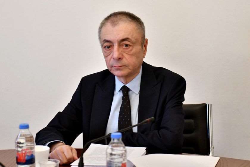 თენგიზ შარმანაშვილი ნაურუს მიერ ოკუპირებული აფხაზეთისა და ცხინვალის დამოუკიდებლობის აღიარების გაუქმებაზე: ეს ცალსახად არის ჩვენი საგარეო უწყების მუშაობის შედეგი - ამ ხელისუფლების დროს არც ერთი ქვეყანა არ დამატებია, მაგრამ გამოაკლდა იმ ქვეყნებს, რომლებმაც თავის დროზე საქართველოს ეს ორი ტერიტორია აღიარეს, როგორც დამოუკიდებელი სახელმწიფოები