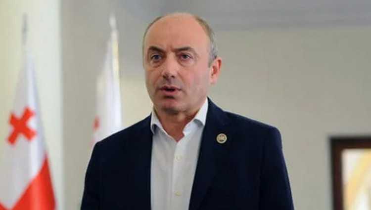 გურამ მაჭარაშვილი – რაღაც ტერიტორია გამოვყოთ, მიხეილ სააკაშვილს სპექტაკლი დავუდგათ, რომ თავად არის ფარაონი, პატრიარქი, პრეზიდენტი, პრემიერი, ბელადი, ნელსონ მანდელაც, პრინციპში, უკვე გამოყოფილიც აქვს