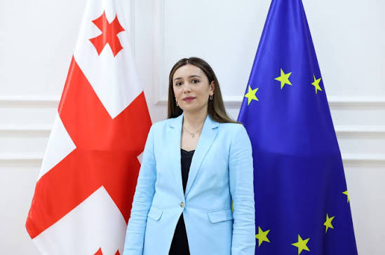 ნინო თანდილაშვილი შოვის ტრაგედიაზე: უამრავი ცრუ ინფორმაცია მოვისმინეთ იმ პერიოდში. იყო საუბრები, სპეკულაციები თითქოს იქ დაგუბება იყო, სახელმწიფომ ეს ყველაფერი ვერ შეამჩნია, სპეციალისტებს გამოეპარათ... შვეიცარიულმა კომპანიამ შეაფასა შოვში განვითარებული ტრაგედია და დაიწერა ძალიან კვალიფიციური დასკვნა. დადასტურდა, რომ ეს იყო უპრეცედენტო მასშტაბის სტიქიური პროცესი, რომელიც ძალიან მოკლე დროში განვითარდა და რომ რაიმე კონსტრუქციული გადაწყვეტა ამ სტიქიის პრევენციას ვერ მოახდენდა