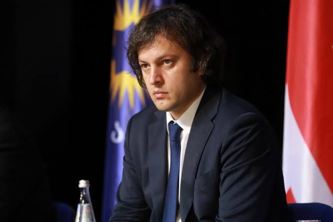 პრემიერი შოვის ტრაგედიაზე: მთელი სახელმწიფო აპარატი იყო მობილიზებული იმისათვის, რომ წარმატებით განხორციელებულიყო სამძებრო სამუშაოები და პარალელურ რეჟიმში გვესმოდა სხვადასხვა ტიპის სპეკულაციები, არის უბრალოდ საკითხები, რასთან დაკავშირებითაც არ შეიძლება პოლიტიკური სპეკულაციები, ეს არის მაგალითი, რაზეც ვიღაცებმა რაღაცები უნდა ისწავლონ