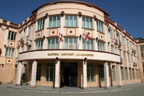სოციალურ ქსელში სიტყვიერი შეურაცხყოფისთვის ბათუმის საქალაქო სასამართლომ თემურ გორდენლოვი 2500 ლარით დააჯარიმა