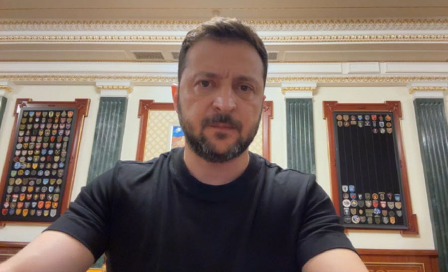 ზელენსკი: ბრძოლის ველზე რუსეთი ყოველთვიურად დაახლოებით 30 000 სამხედროს კარგავს