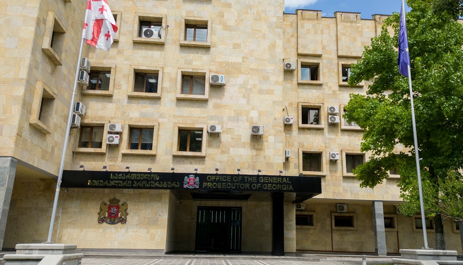 პროკურატურამ დიდი ოდენობით თანხის თაღლითურად დაუფლების ფაქტზე ერთ პირს ბრალდება წარუდგინა