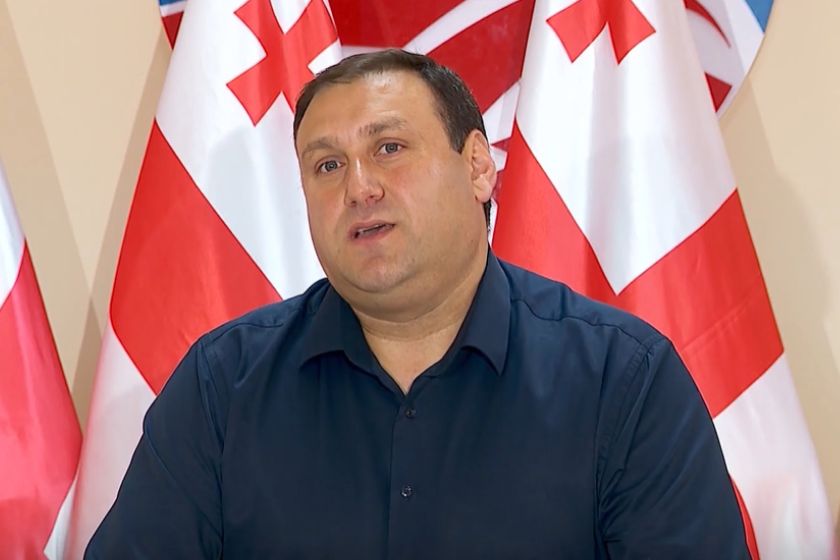 ლაშა ფარულავა 2008 წლის აგვისტოს ომის შემდეგ „ნაციონალური მოძრაობის“ რუსეთთან მიმართებით რიტორიკაზე: არა მხოლოდ მკაცრი, საქართველო იცავდა ჩვენი ქვეყნის ღირსებას და ტერიტორიულ მთლიანობას ყველა ასპარეზზე
