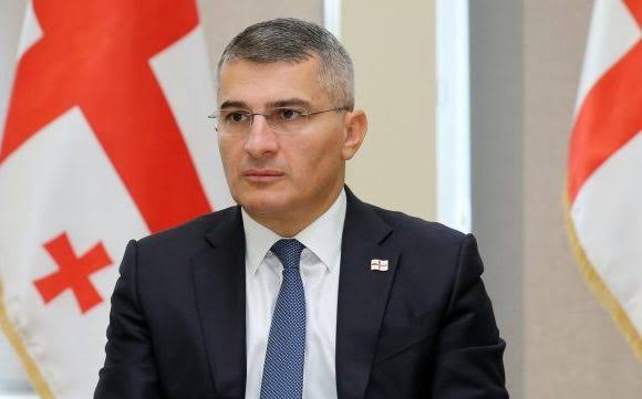 მამუკა მდინარაძე: ომის დანაშაული როგორც მაშინ, ისე ახლა გია ბარამიძემ დააბრალა საკუთარ სამხედროებს და შეიქმნა დიდი რისკი ჰააგის სასამართლოში, სადაც არავის აინტერესებდა ომი რა დღეს და რომელ წუთზე დაიწყო - იქ იძიებდნენ ომის დანაშაულს