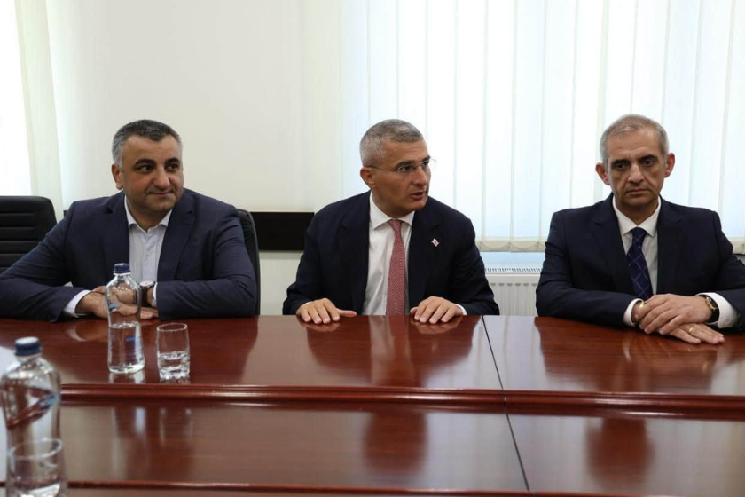 რეგიონული განვითარების მინისტრმა მცხეთა-მთიანეთის მუნიციპალიტეტების მერებსა და საკრებულოების თავმჯდომარეებს მხარის ახლად დანიშნული სახელმწიფო რწმუნებული, ლევან ზაუტაშვილი წარუდგინა