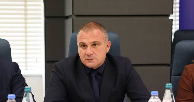 რევაზ სოხაძე: სტაჟირების სახელმწიფო პროგრამა ახალგაზრდებს პროფესიული გამოცდილებისა და დასაქმების რეალურ შესაძლებლობას აძლევს